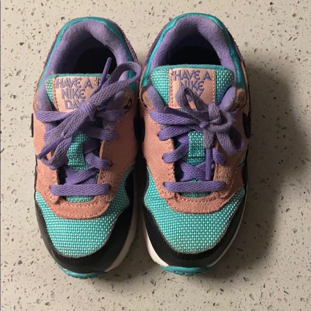 Toddler sneakers for a little girl